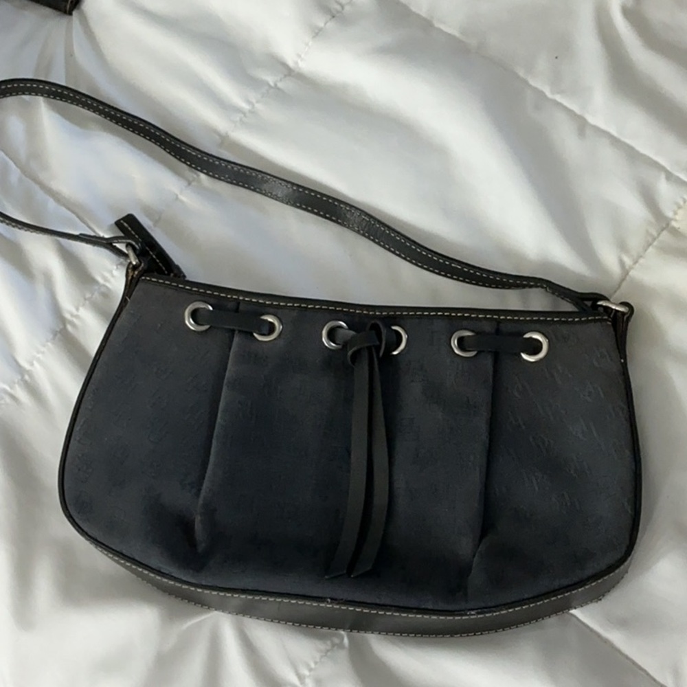 Elegant Black Shoulder Bag
